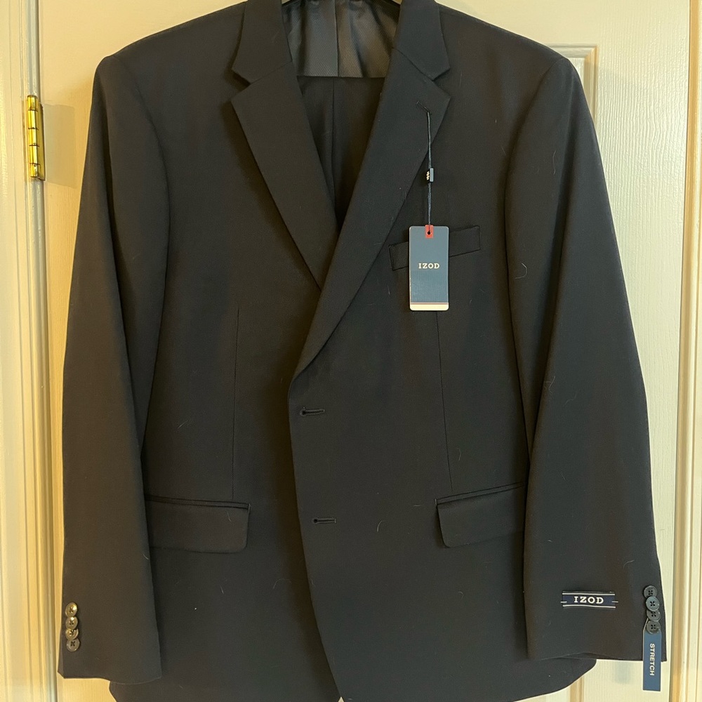 IZOD Suit, NWT